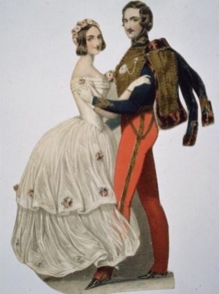 abito-regina-vittoria-638×425